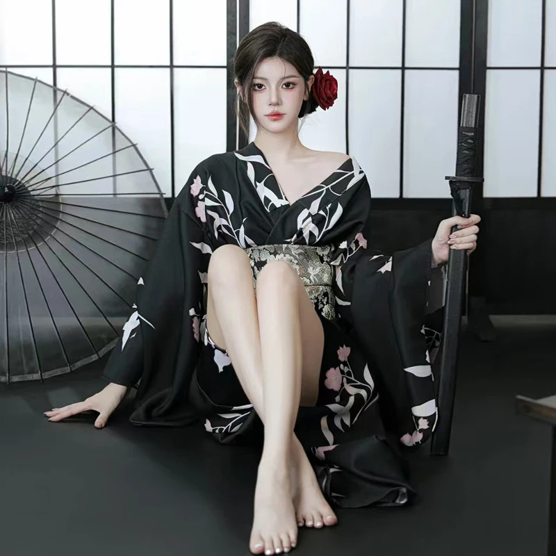 Black Japanese Kimono Gothic A - Asian Cosplay Anime review and price